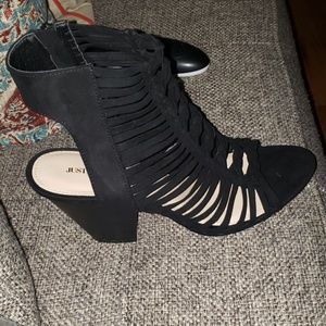 Brand New 2 inch wedge heeled sandal